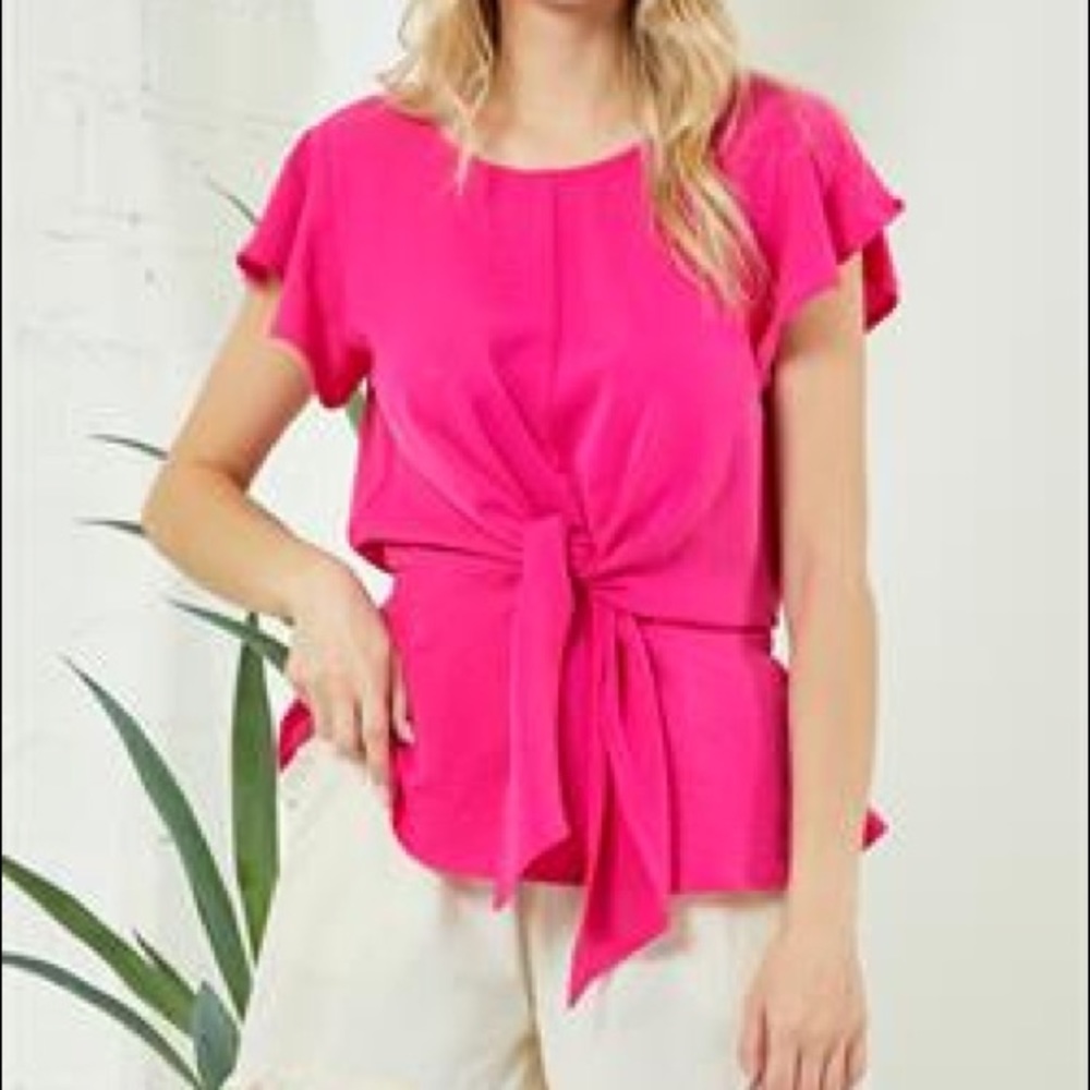 FRONT TIE DETAIL TOP